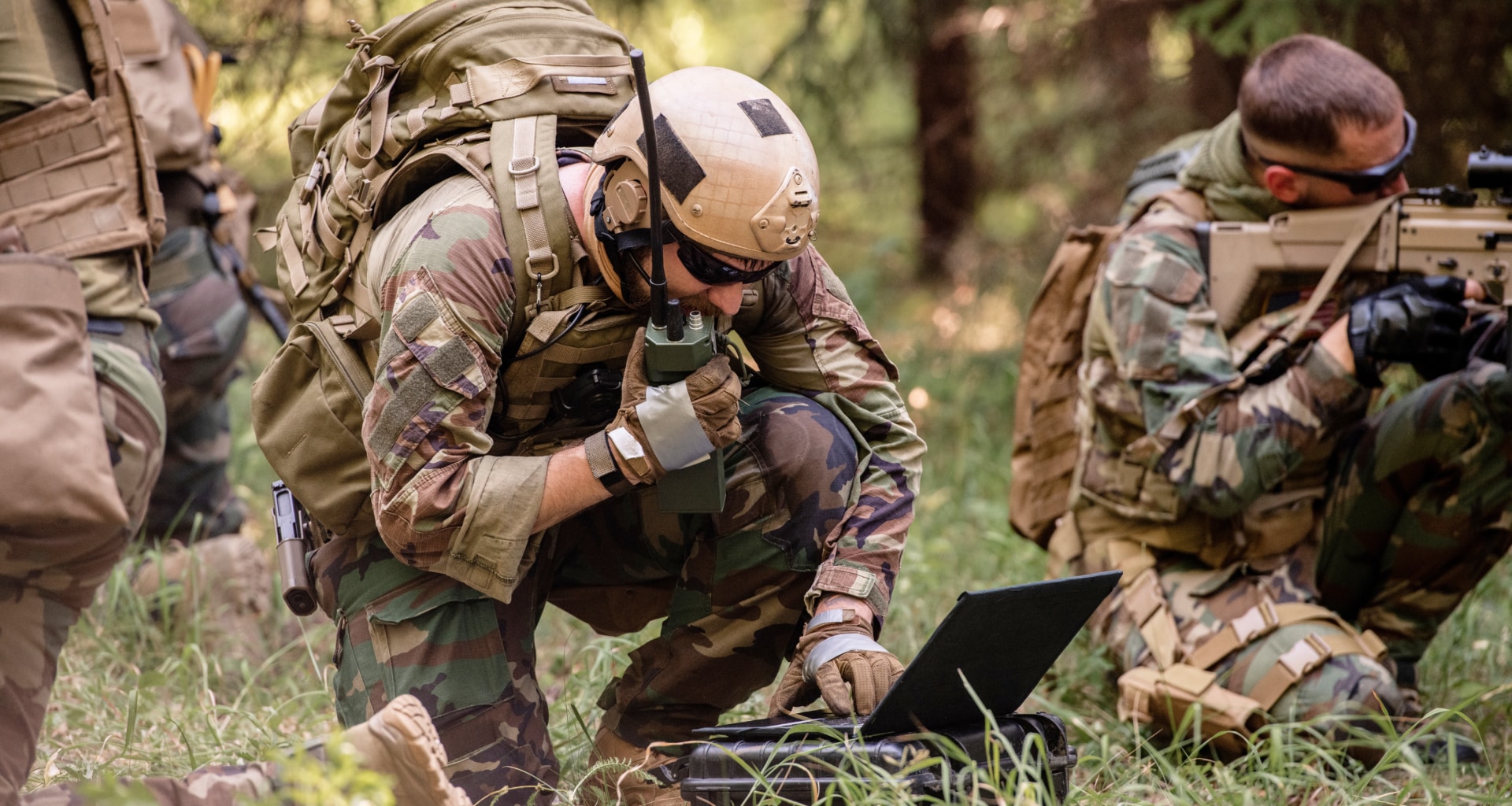 Tactical Military Mesh Networks - Defense Solutions | Rajant